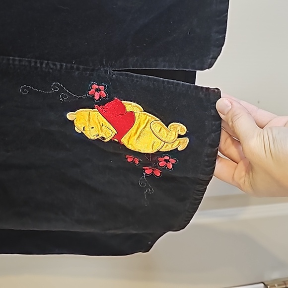 Vintage Winnie the Pooh girls size 16 velvet skirt ๐ ๐ - Picture 2 of 6